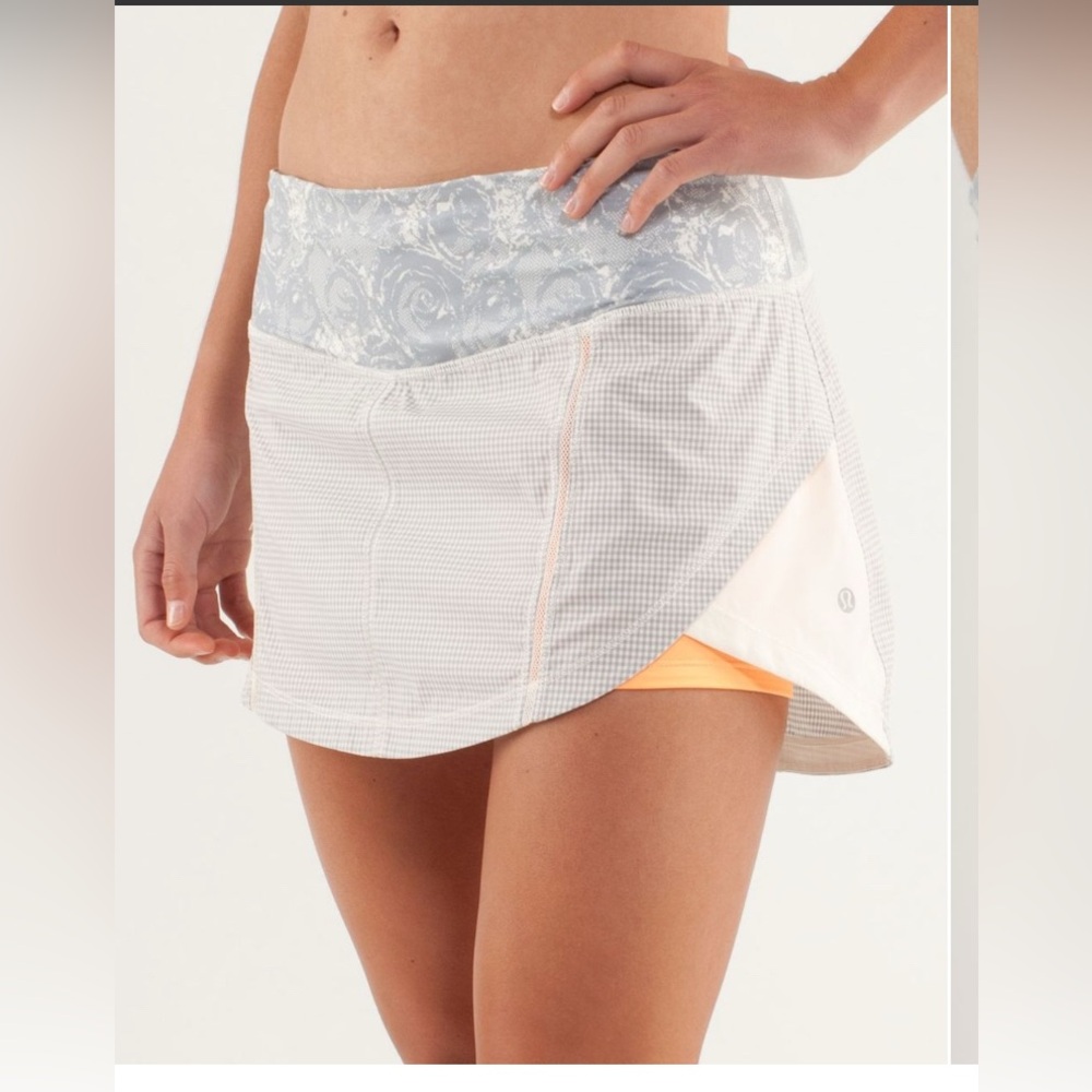 LULULEMON WOMENS FULL STRIDE SHORT SKIRT Sz 2 ATHLETIC TENNIS GOLF LINED